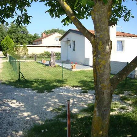 Vacation House Krajcar Casa vacanze Marčana